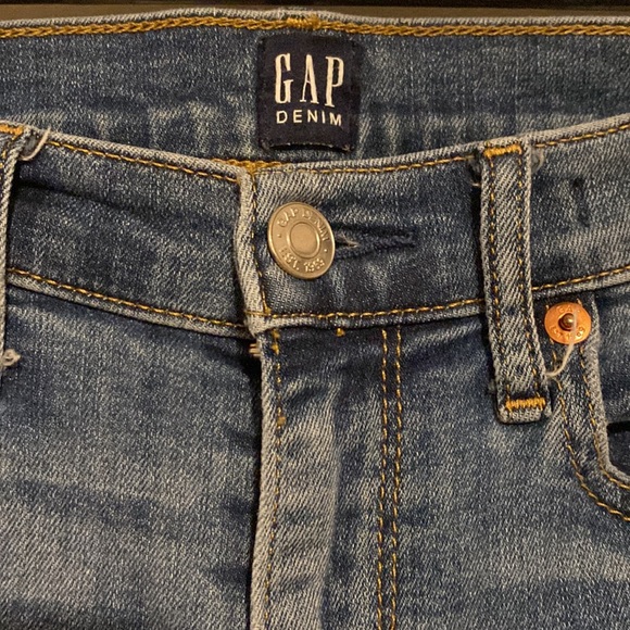 GAP True Skinny Jeans - Picture 2 of 10